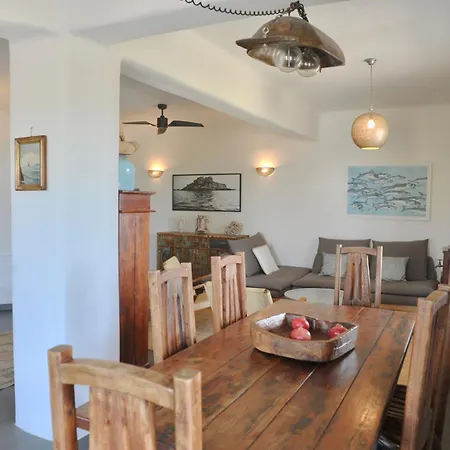 Naxos House, One Minute Away From The Beach! Πλάκα