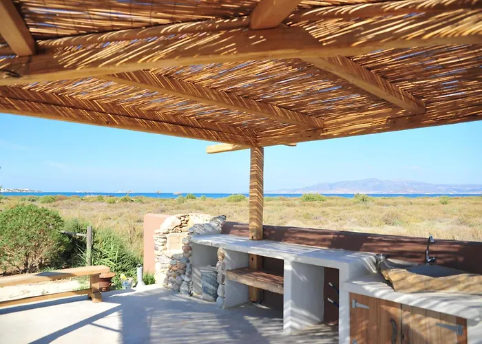 Naxos House, One Minute Away From The Beach! Holiday home *